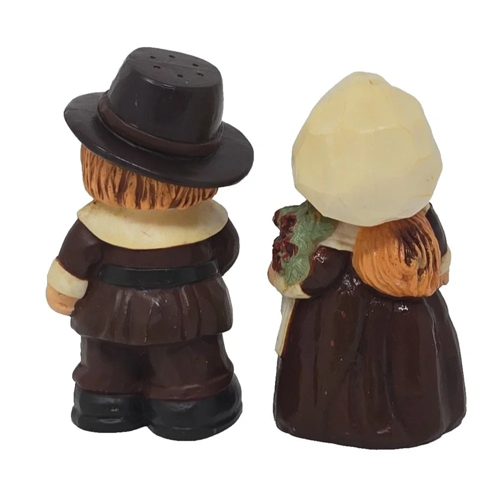 VTG 80's Hallmark Thanksgiving Salt Pepper Shakers Pilgrim Merry Miniatures U260
